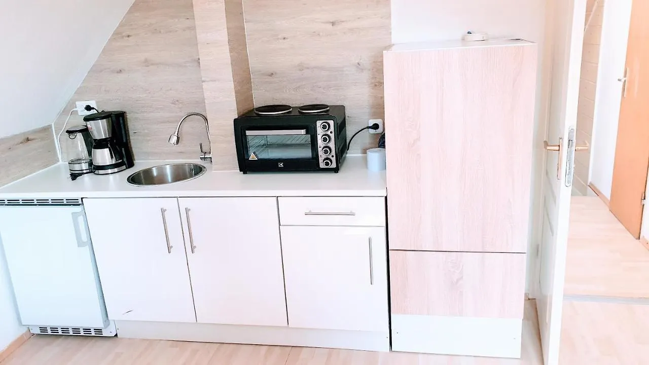 Fmi 9 Accommodation Raunheim Διαμέρισμα