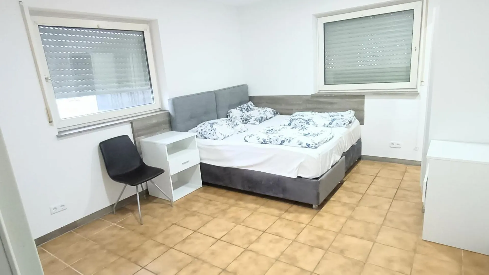 Fmi 9 Accommodation Raunheim Διαμέρισμα