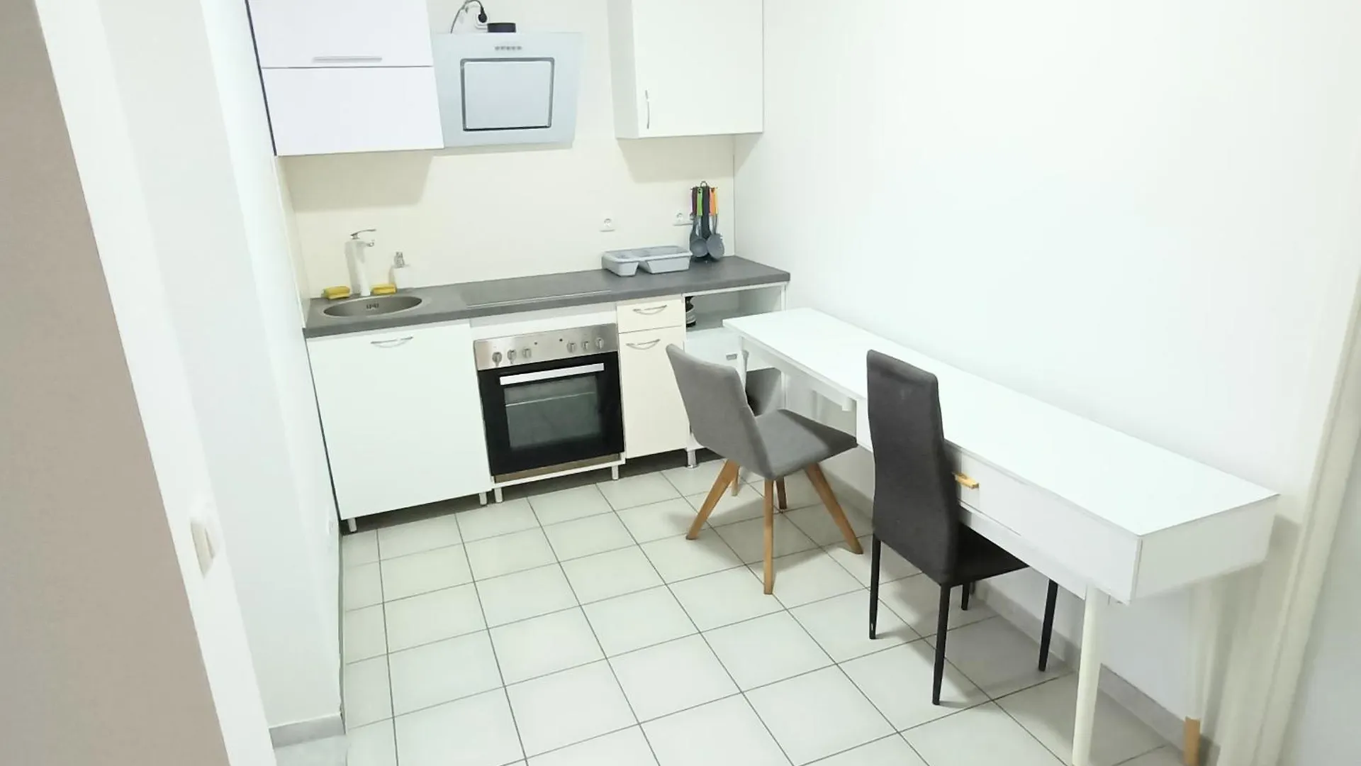 Fmi 9 Accommodation Raunheim Apartment